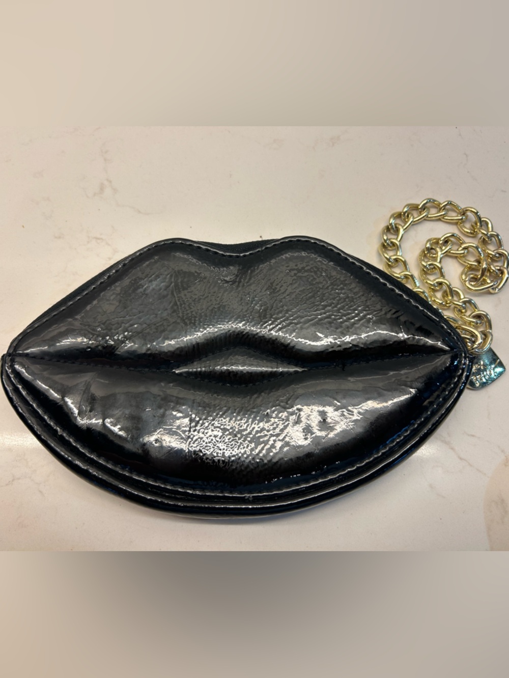 Betsey Johnson Black Patent Lip-Shaped Wrist Bag with Gold Chain